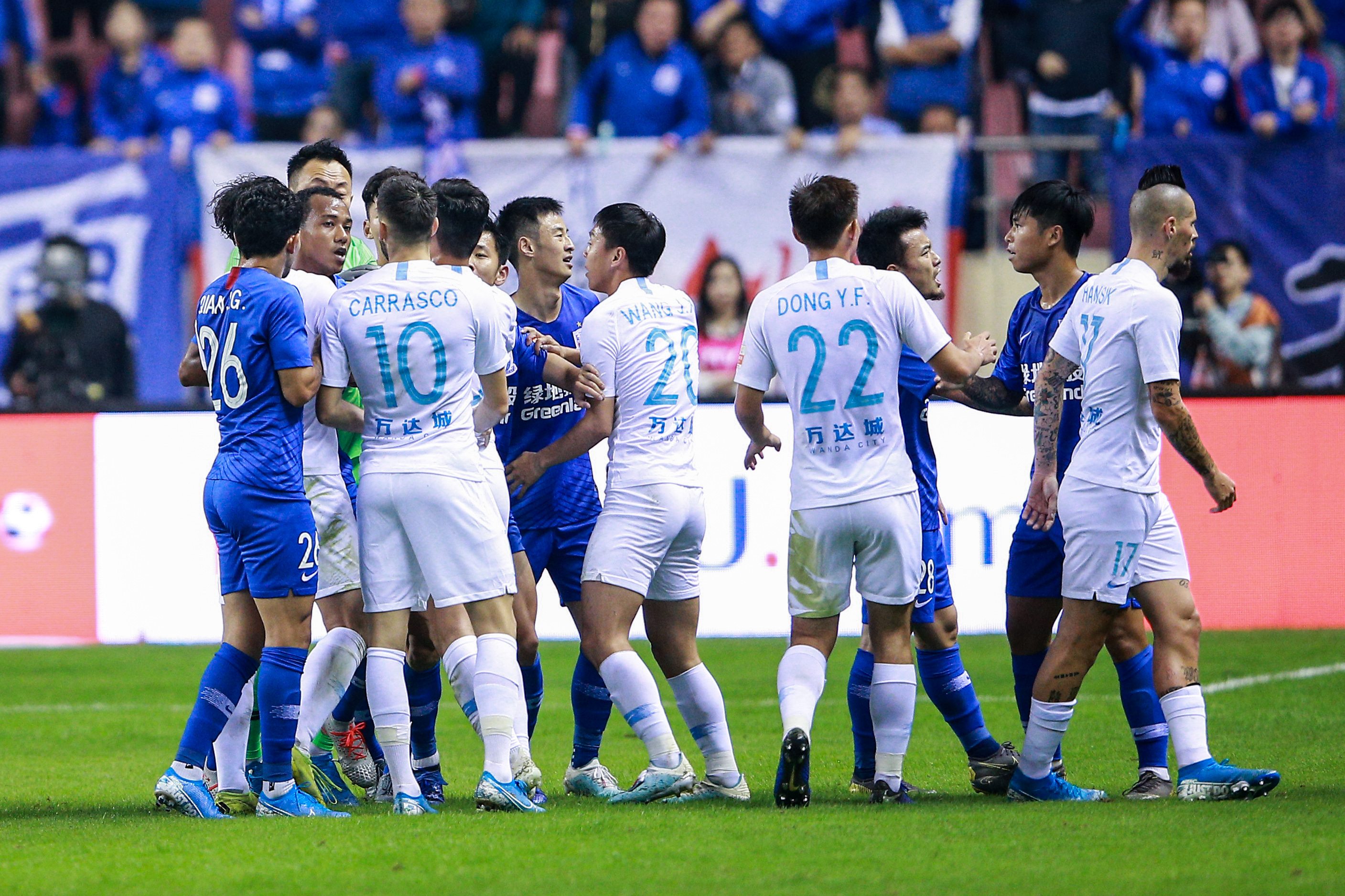 平局之争！上海申花战平大连一方