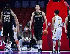 险象环生突破平凡，男子篮球破天际冠军夺冠