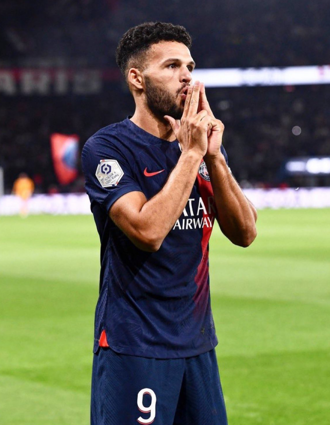 拉莫斯亲手封堵对手，帮助球队保持不败